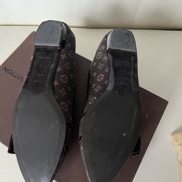 SOLD ❤️ LV Brown Monogram Gold Buckle Ballet Flats size 37.5 - Picture 2 of 13